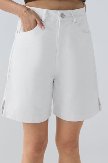 AFYA PETITE Alex Petite Canvas Shorts White – High-Rise, Mid Thigh.